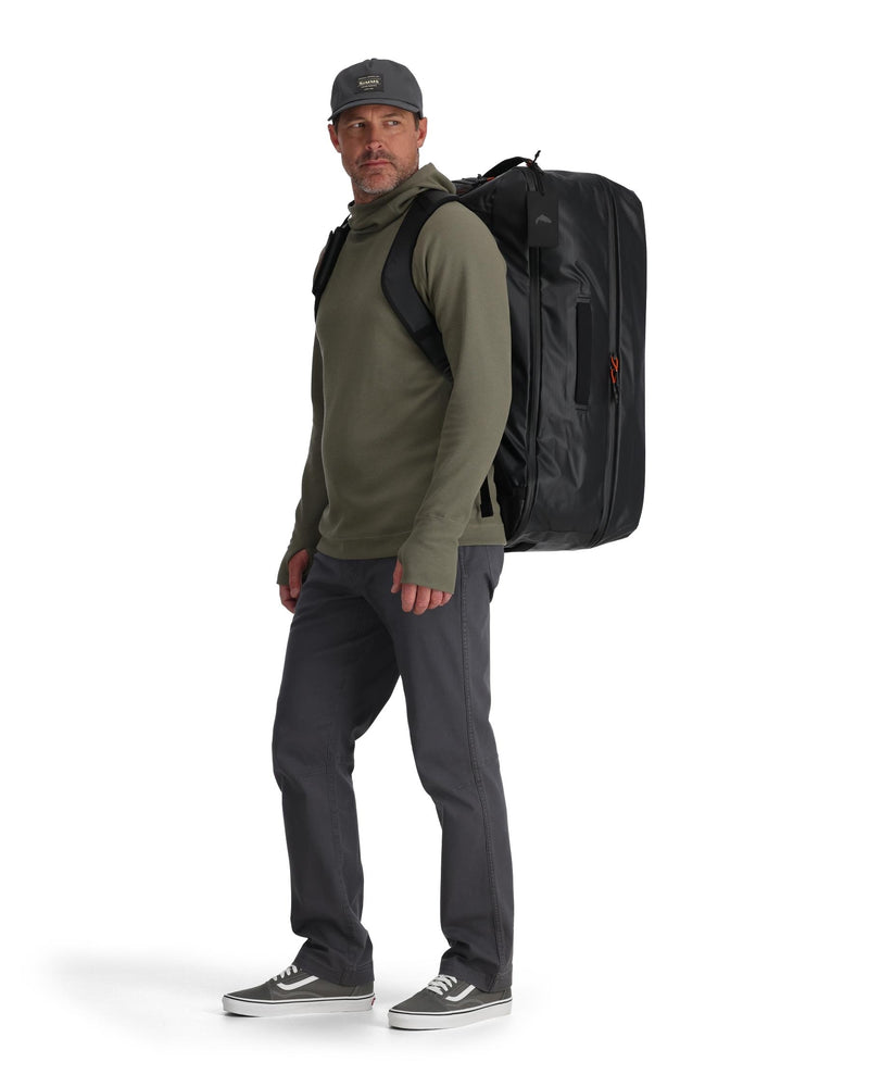  Analyzing image     14009-001-Tailwind-80L-Duffel-Model-F24