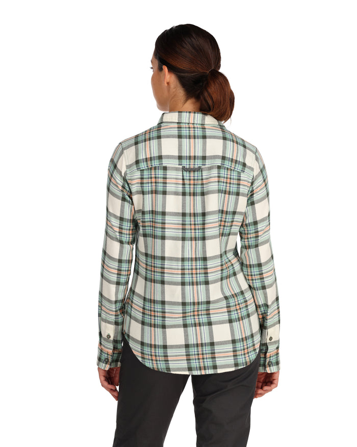 13567-657-santee-flannel-shirt-model