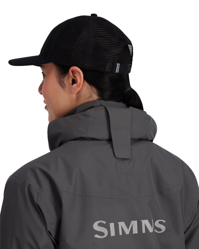 13678-096-simms-challenger-jacket-model